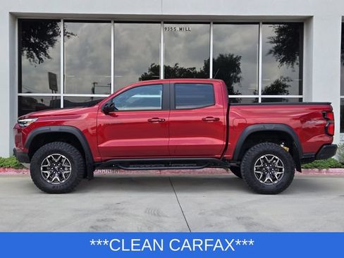 Used 2025 Chevrolet Colorado ZR2 w/ Technology Package AWD/4WD image 4