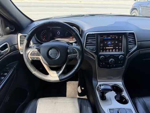 Used 2015 Jeep Grand Cherokee Limited AWD/4WD image 17