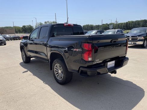 Used 2024 Chevrolet Colorado LT w/ LT Convenience Package III image 3