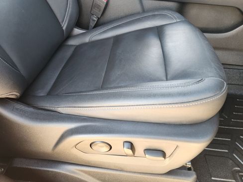 Used 2021 Chevrolet Tahoe LT image 28