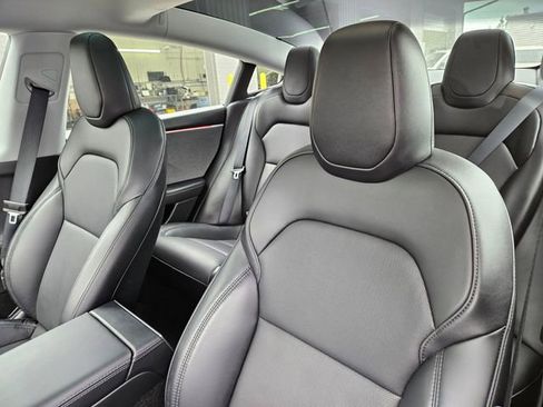 Used 2025 Tesla Model 3 Long Range RWD image 17