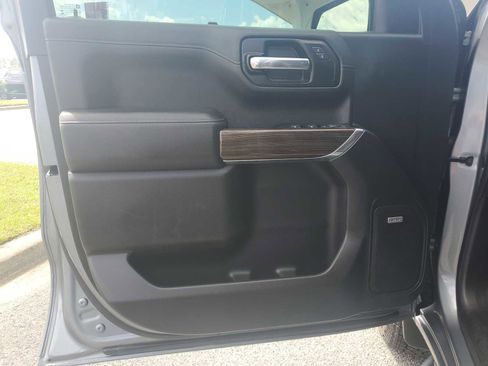 Used 2019 Chevrolet Silverado 1500 LT Trail Boss AWD/4WD image 15