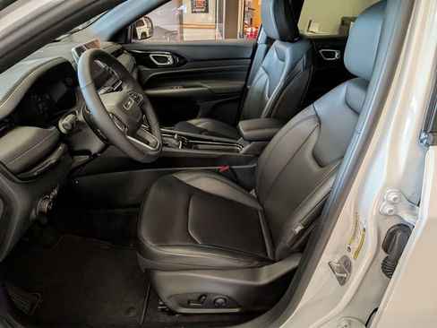 New 2026 Jeep Compass Limited image 7