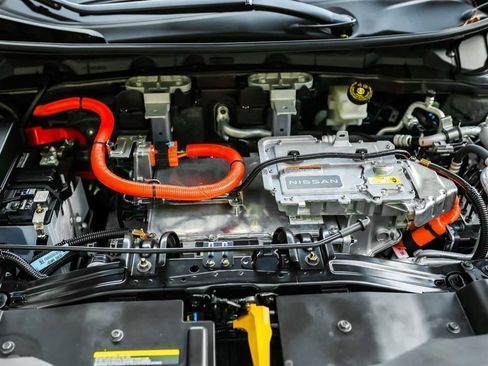 Used 2024 Nissan Ariya AWD image 27