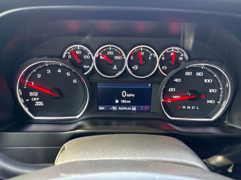 Used 2021 Chevrolet Silverado 1500 LT image 10