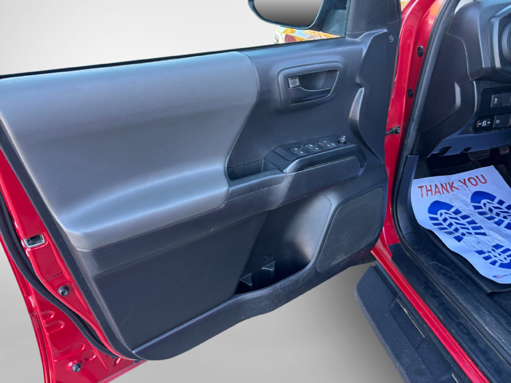 Used 2022 Toyota Tacoma SR AWD/4WD image 14