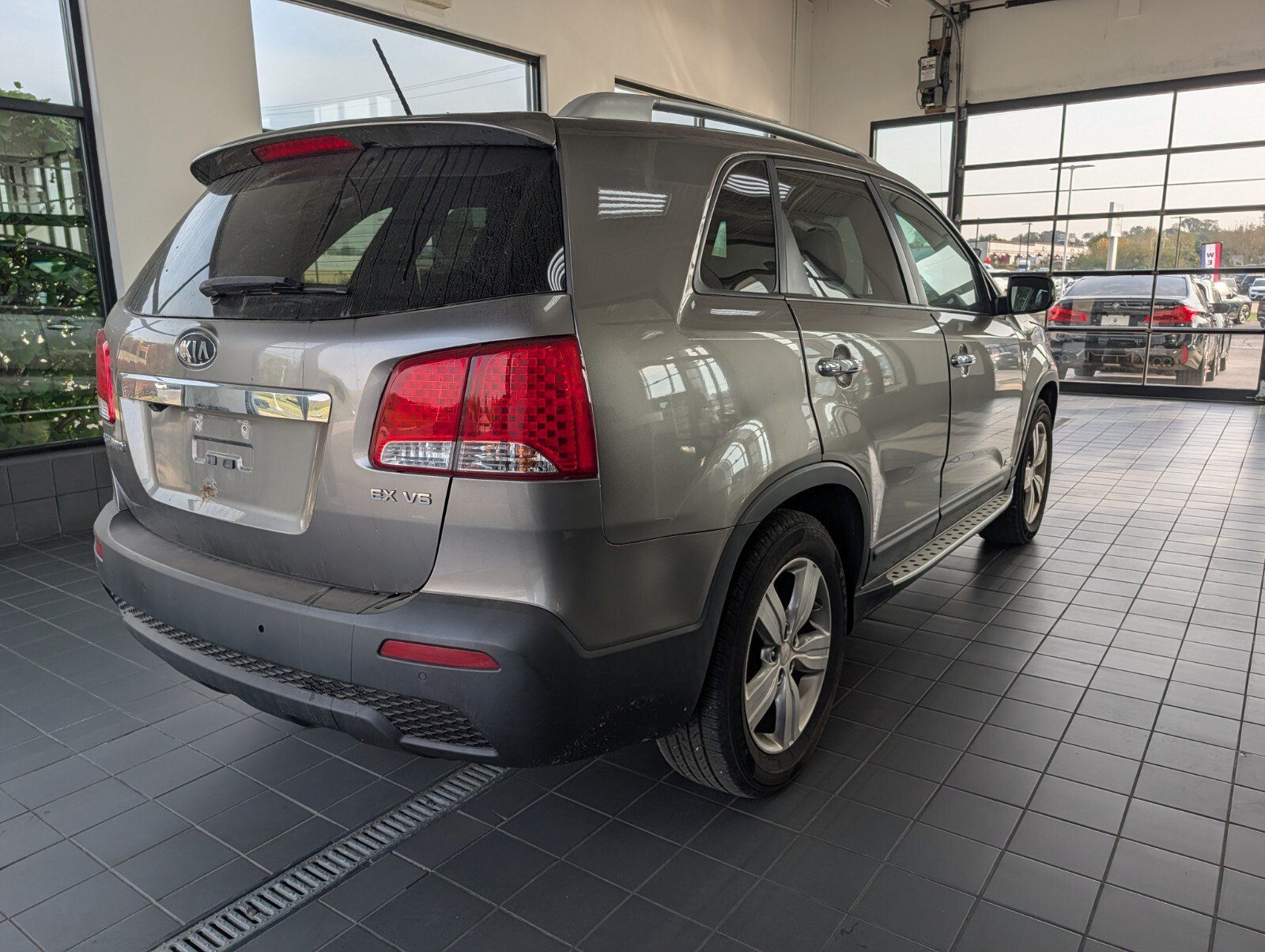 Used 2013 Kia Sorento EX AWD/4WD image 2