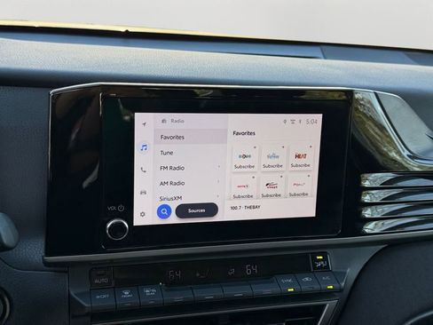 Used 2025 Toyota Camry LE image 18