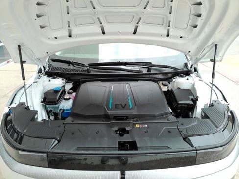 Used 2024 Hyundai Ioniq 5 Limited RWD image 58