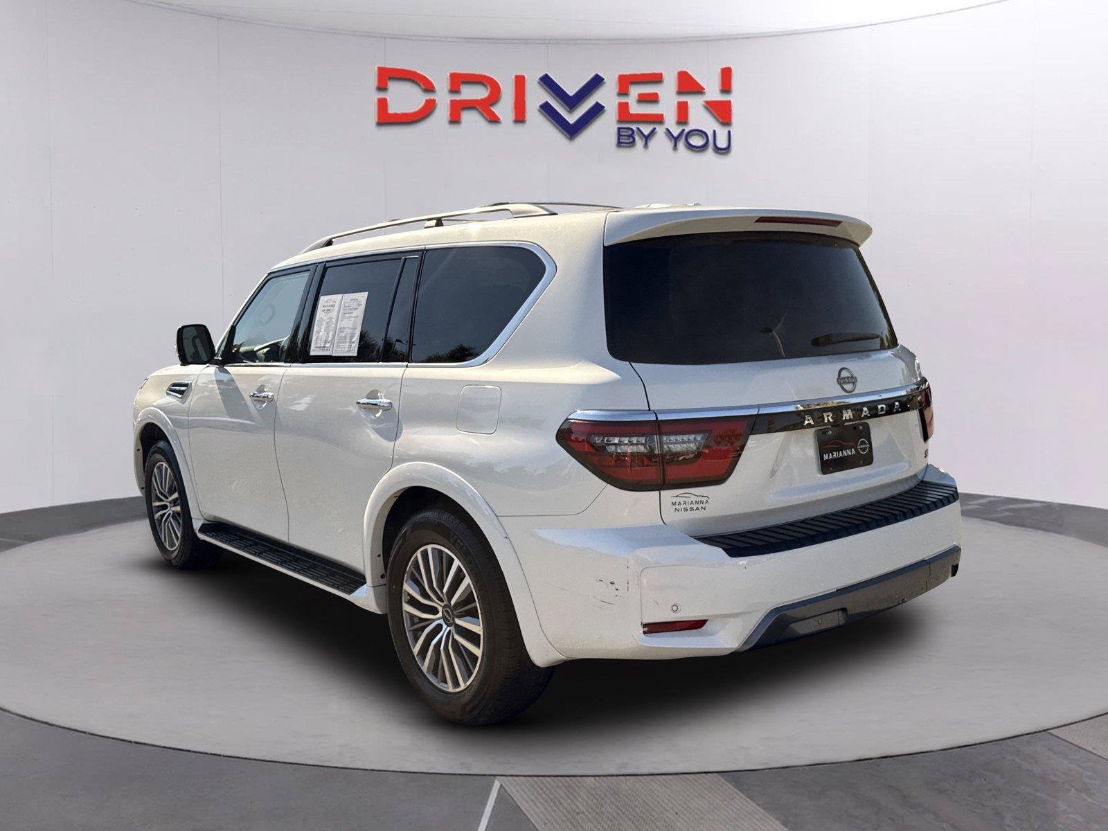 Used 2023 Nissan Armada SL w/ Captain's Chairs Package RWD image 5