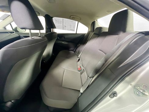 Used 2025 Toyota Corolla LE image 27