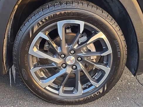 Used 2022 GMC Terrain SLT w/ Infotainment Package II image 17