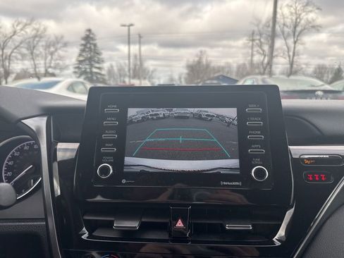 Used 2023 Toyota Camry LE image 22