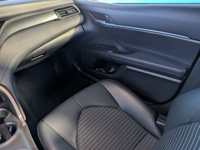 Used 2024 Toyota Camry SE FWD image 16