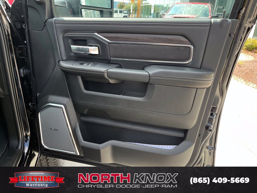 New 2027 RAM 2500 Laramie AWD/4WD image 31