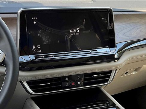 New 2026 Volkswagen Atlas SE image 6