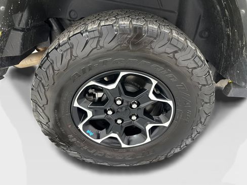 Used 2023 Jeep Wrangler Unlimited Rubicon 4xe w/ Cold Weather Group AWD/4WD image 86