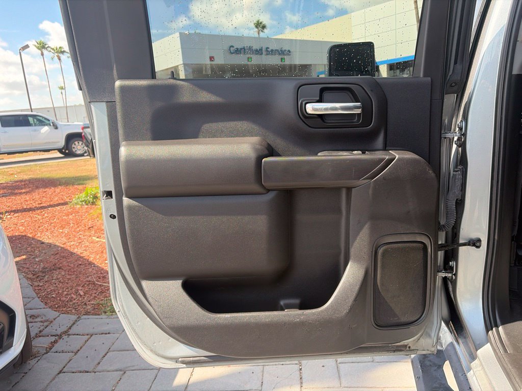 Used 2024 Chevrolet Silverado 2500 Custom w/ Custom Value Package AWD/4WD image 15