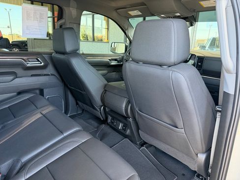 Used 2026 GMC Sierra 1500 SLT AWD/4WD image 28