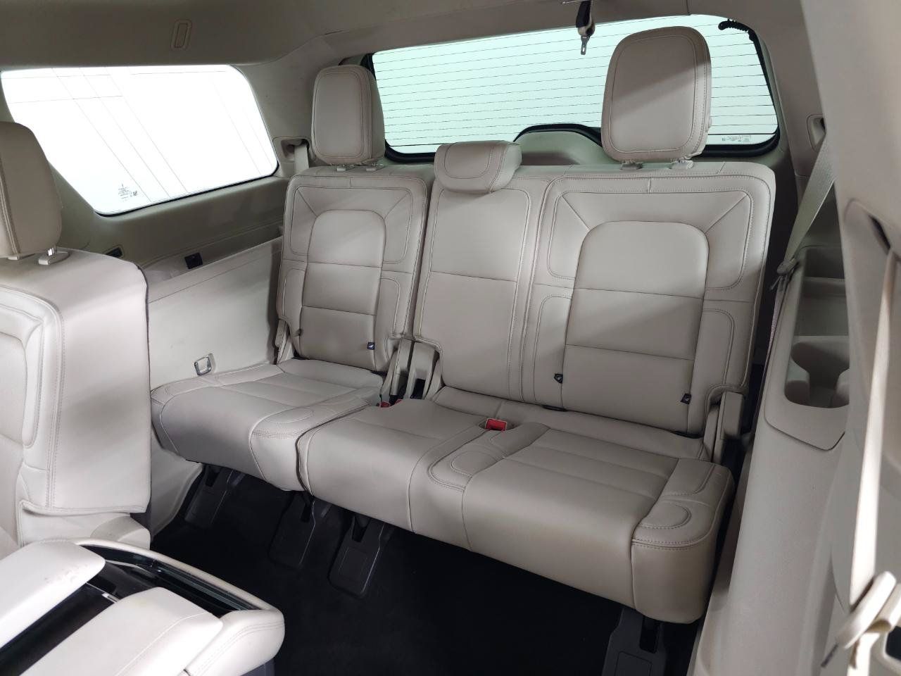 Used 2018 Lincoln Navigator Reserve w/ Technology Package AWD/4WD image 40