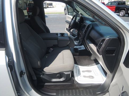 Used 2018 Ford F150 XLT image 32