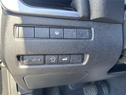 Used 2023 Nissan Rogue SL w/ SL Premium Package FWD image 19