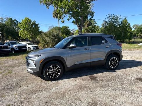 New 2026 Chevrolet TrailBlazer LT w/ Driver Confidence Package image 3
