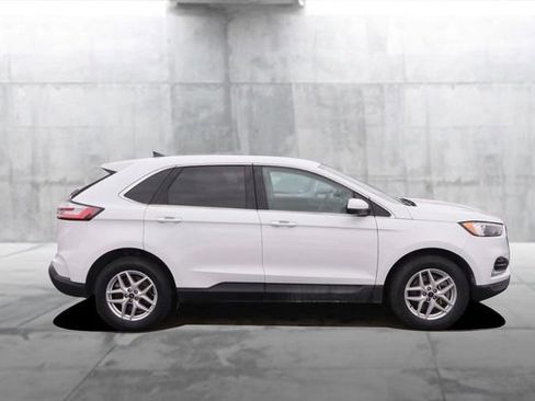 Certified 2024 Ford Edge SEL image 5