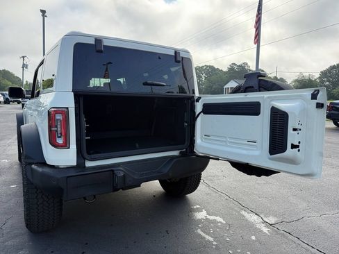 New 2026 Ford Bronco Outer Banks w/ Sasquatch Package AWD/4WD image 25