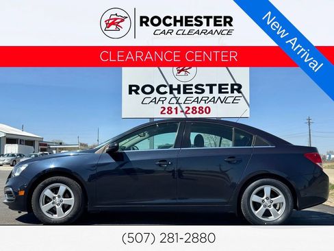 Used 2016 Chevrolet Cruze LT image 1
