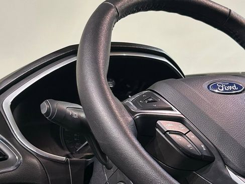 Used 2019 Ford Edge Titanium AWD/4WD image 41