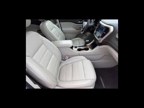 Used 2017 GMC Acadia Denali w/ Technology Package image 18