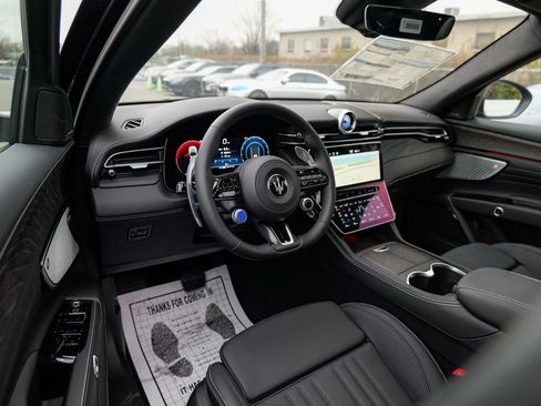 New 2025 Maserati Grecale GT AWD/4WD image 16