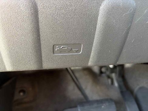 Used 2011 Nissan Xterra S w/ 4X2 Value Package RWD image 39