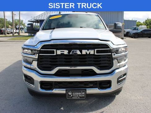 Used 2026 RAM 2500 Big Horn AWD/4WD image 2