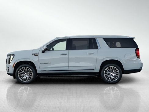 New 2026 GMC Yukon XL Elevation w/ LPO, Floor Liner Package image 4