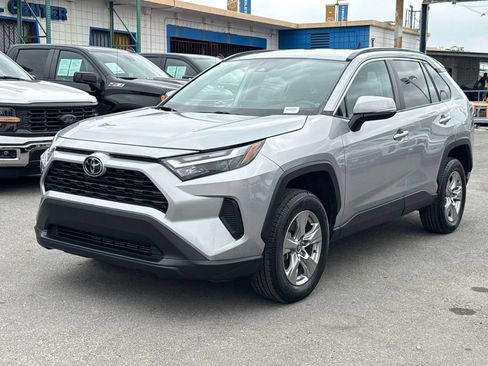 Used 2023 Toyota RAV4 XLE AWD/4WD image 7