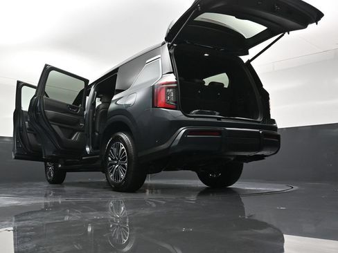 New 2026 Nissan Armada SL w/ Captain's Chari Seat Package AWD/4WD image 38