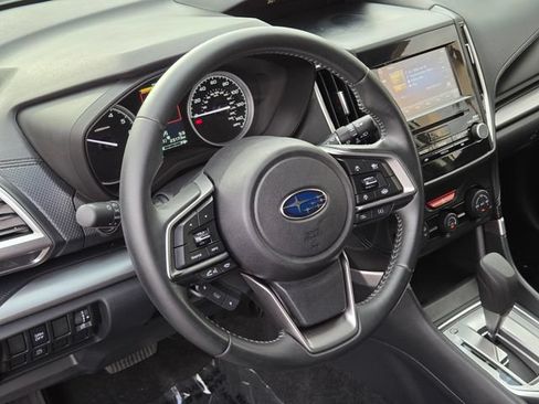 Used 2023 Subaru Forester Premium AWD/4WD image 18