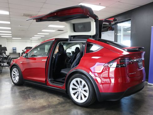 Used 2016 Tesla Model X 75D AWD/4WD image 20