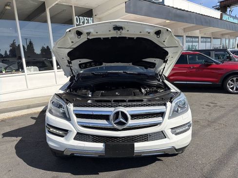 Used 2016 Mercedes-Benz GL 450 4MATIC image 12