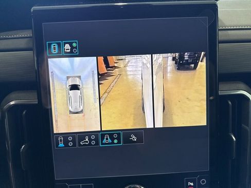 New 2025 GMC Acadia Elevation w/ Elevation Premium Package image 40