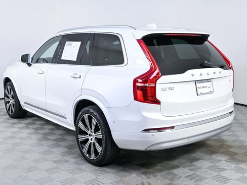 Used 2022 Volvo XC90 T8 Inscription w/ Advanced Package AWD/4WD image 4