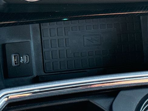 Used 2022 Ford F450 Platinum w/ FX4 Off-Road Package image 25