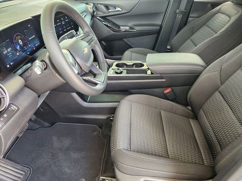 New 2026 Chevrolet Equinox LT FWD image 11