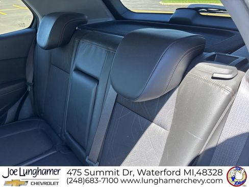 Used 2018 Chevrolet Trax LT w/ LT Convenience Package AWD/4WD image 12