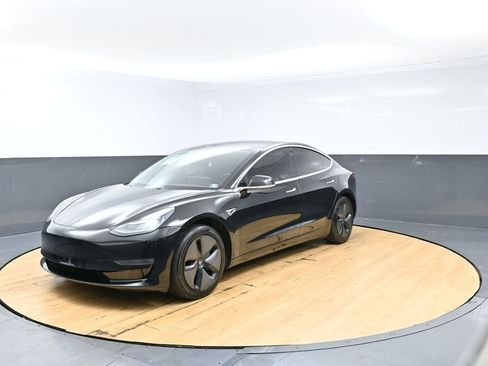 Used 2019 Tesla Model 3 Standard Range Plus image 7