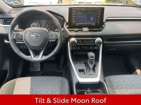 Used 2022 Toyota RAV4 XLE w/ Convenience Package AWD/4WD image 16