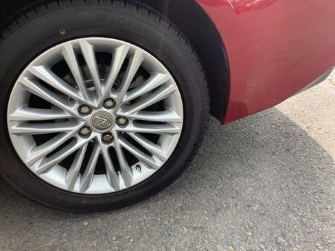 Used 2014 Lexus ES 350 w/ Luxury Package FWD image 24