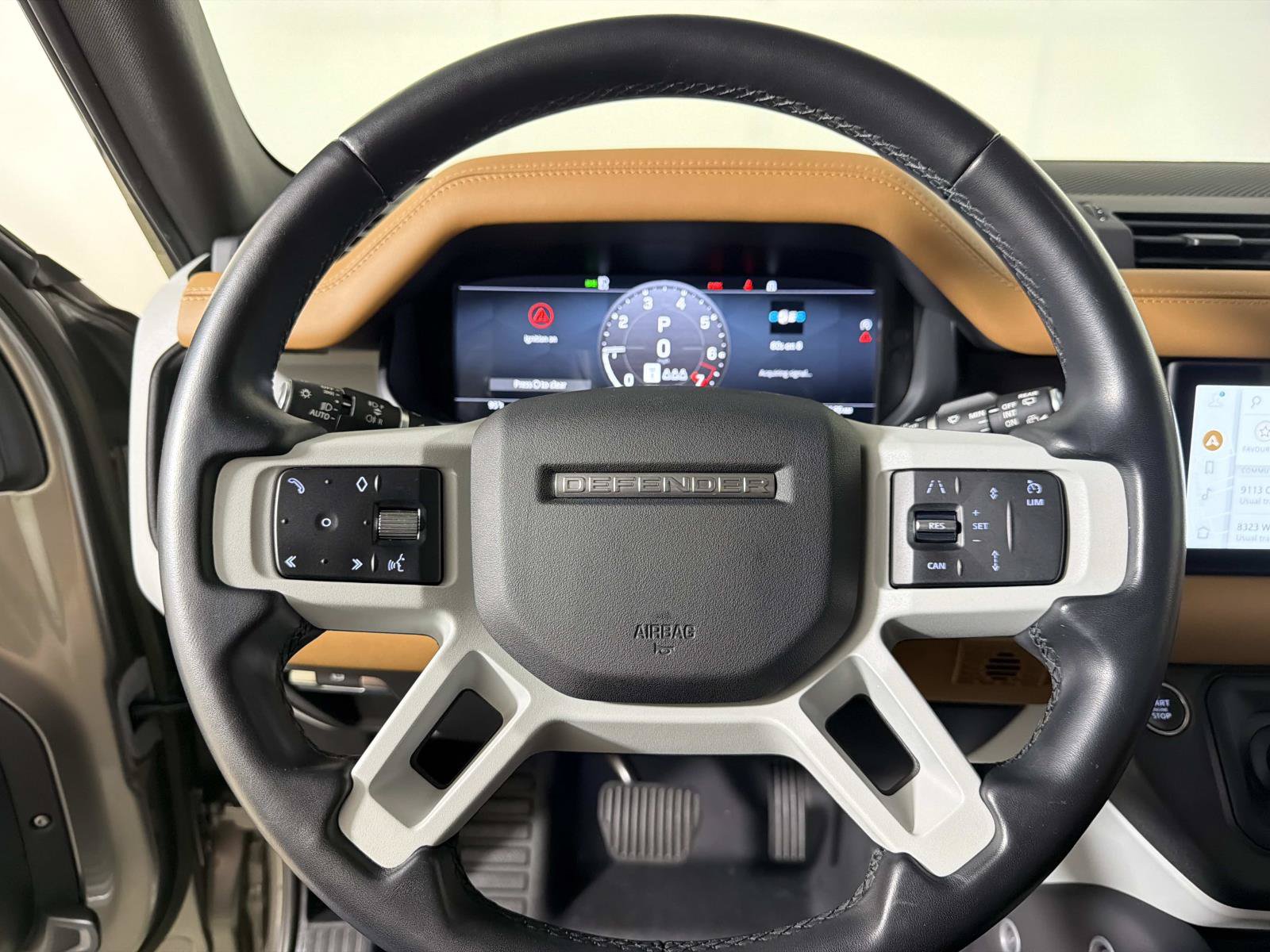 Used 2023 Land Rover Defender 110 SE AWD/4WD image 28